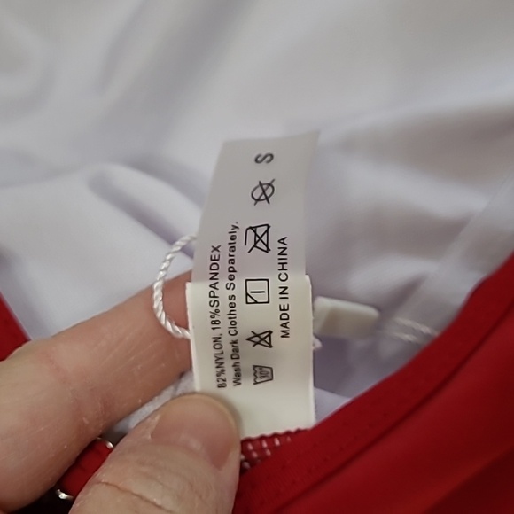 Adisputent women's swimsuit size Small - Picture 4 of 7